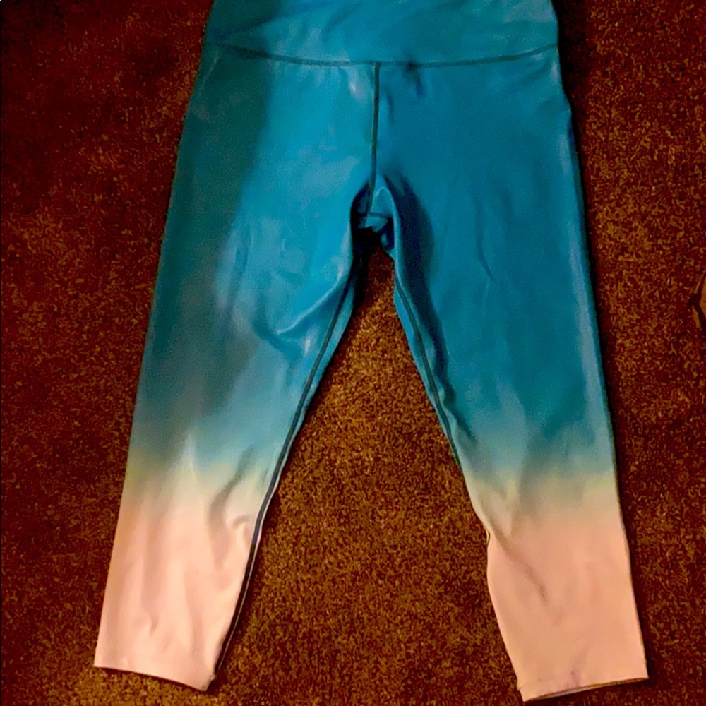 NWOT Zyia Ombré leggings